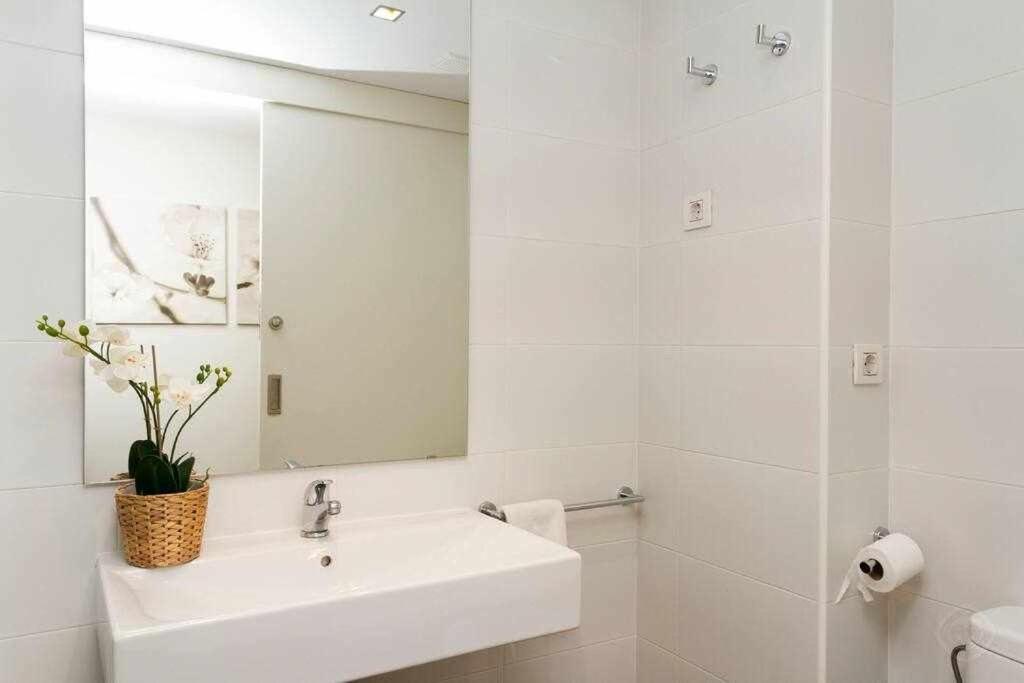 Port VI Apart Centrico Ideal Familias 22 Barselona Dış mekan fotoğraf